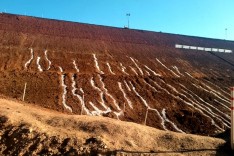 Alteamento da barragem do Itabiruçu apresenta alterações e Vale paralisa obra em Itabira