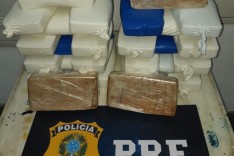A PRF apreende 26 tabletes de cocaína, parte deles seriam levados para Nova Era