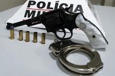 Jovem de 19 anos por pouco não foi morto em sua casa por disparos de arma de fogo 