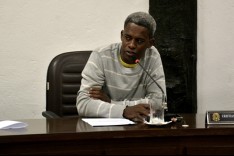 Cristian do Congado indica ao executivo compra de fogão para casa velório	