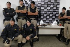 Menores são apreendidos com armas de fogo e drogas no Bairro Nova Monlevade