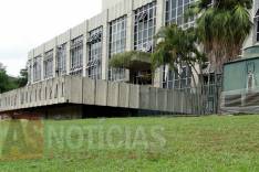 Esclarecimento: Professores temporários que possuem outro emprego ou são aposentados têm contrato suspenso